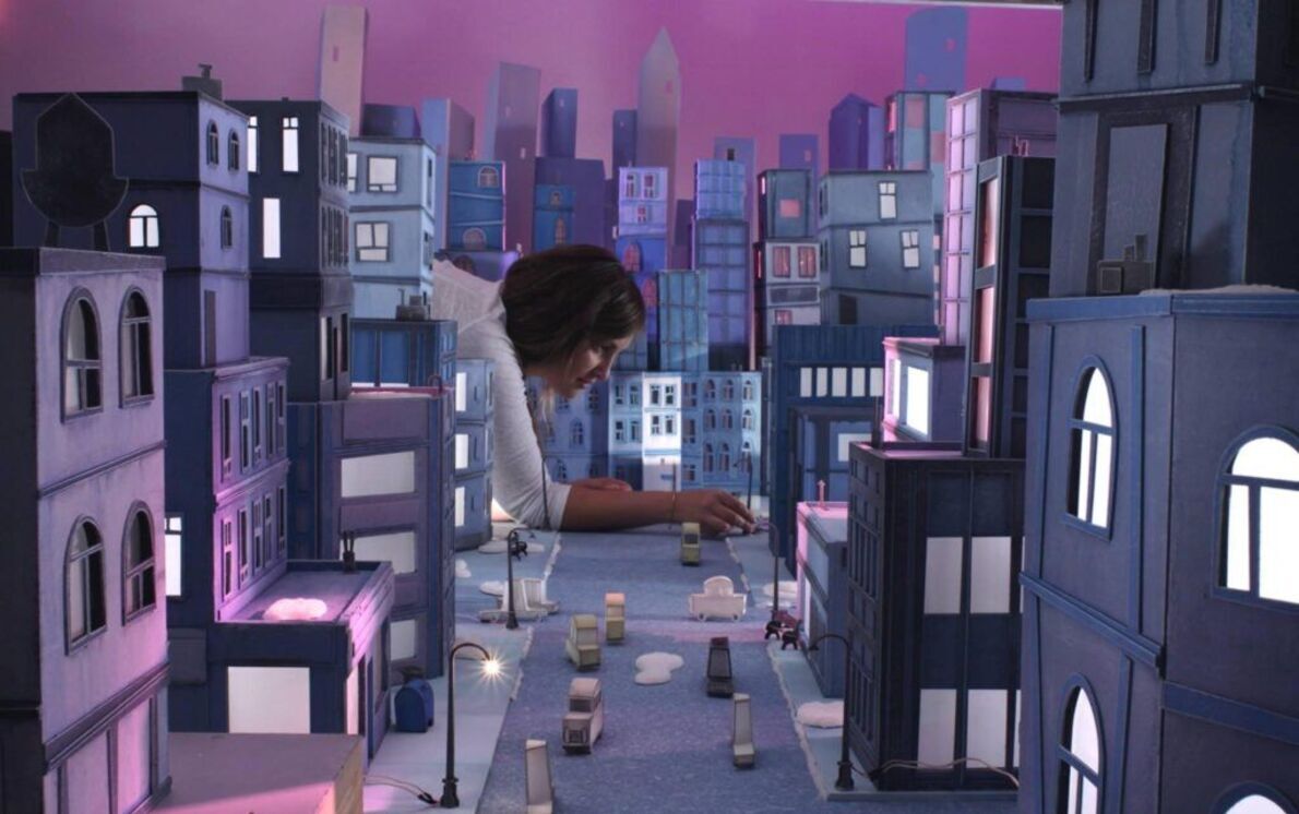 Lizzy klein in stop motion 1024x643