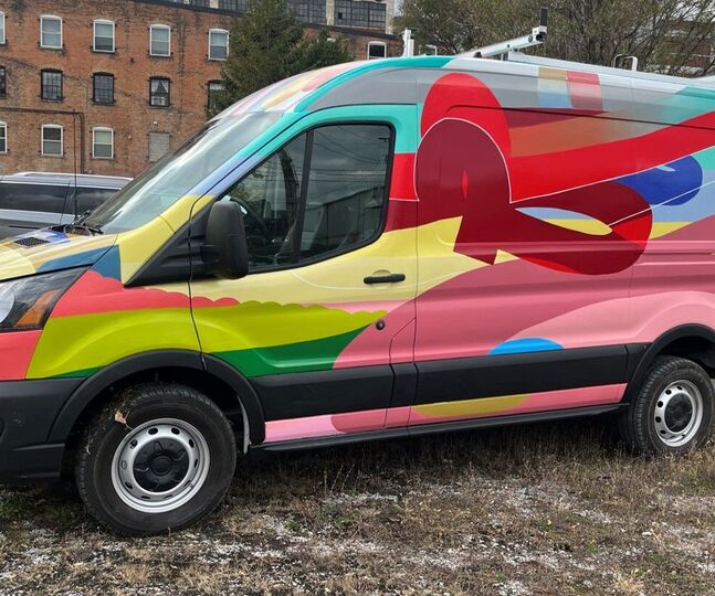 1001 Colors Studio Van